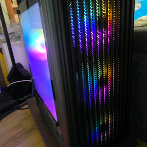 인텔 i5-12400+RTX 2060 게이밍 컴퓨터 이미지