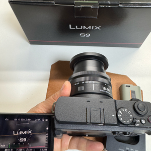 미러리스 카메라 + 18-40mm 렌즈 세트