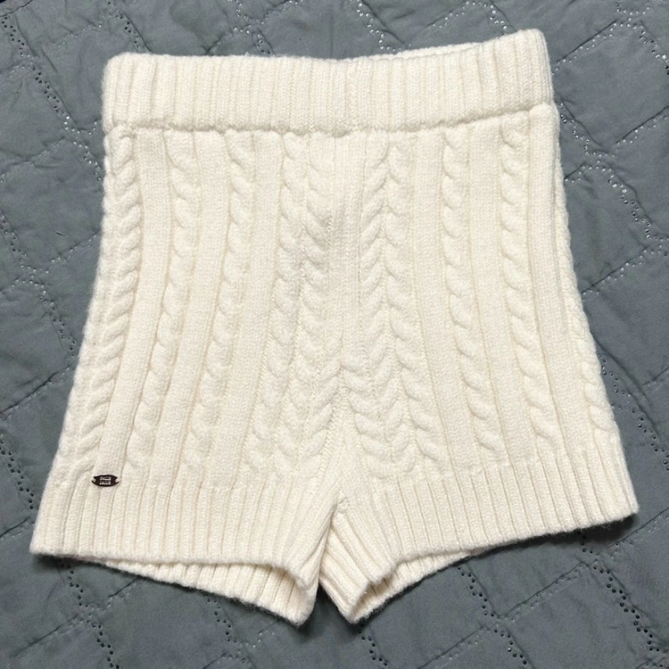 (새상품) 페일제이드 케이블 마이크로 니트 쇼츠 숏츠 아이보리 이미지