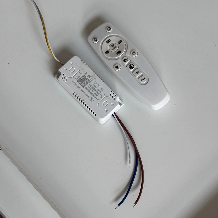 LED 스마트 방등 정사각 엣지 천장 조명 방등 61cm 팝니다. 무선 리모콘 앱 밝기 색 조절 가능 스마트홈 Io 이미지