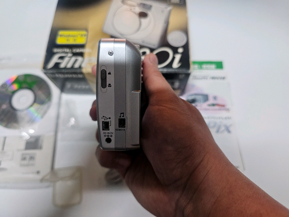 [박스0]후지 파인픽스 30i(올드디카) FUJI FinePix 30i (스마트미디어카드 포함) 이미지