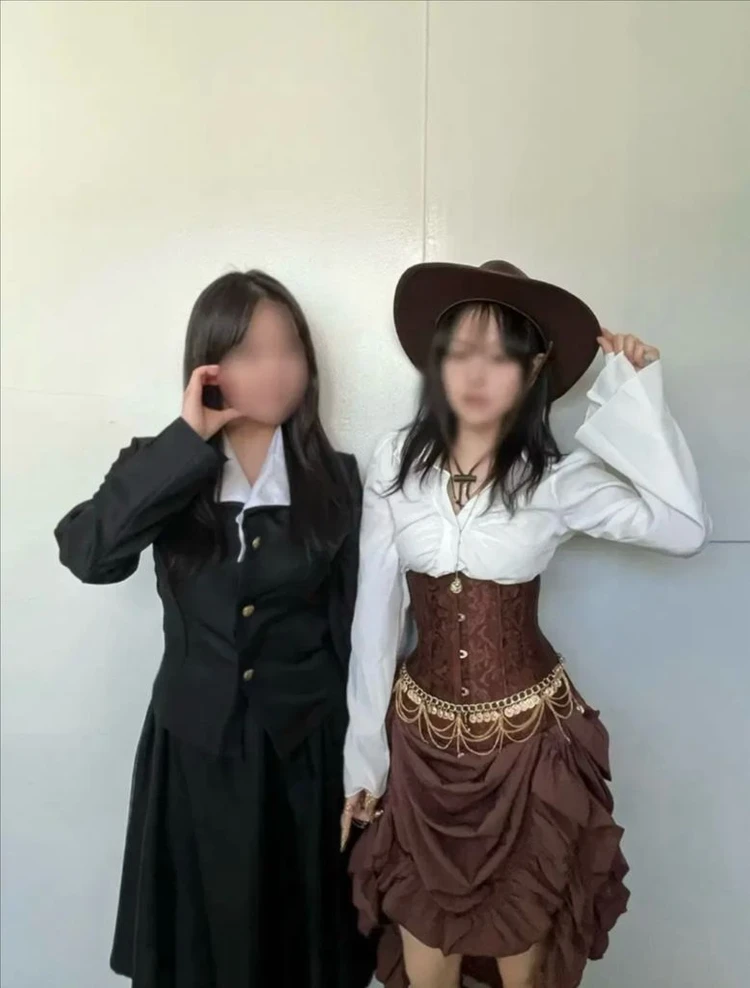 해적 카우걸 보헤미안 졸업사진 졸사 의상 대여 이미지