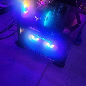 AMD RYZEN 5700X RTX 3070TI 이미지