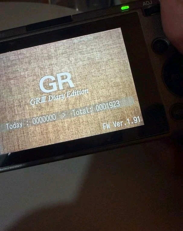 리코 GR III Diary Edition 다이어리 에디션 이미지