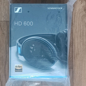 젠하이저 HD600 헤드폰 판매 이미지