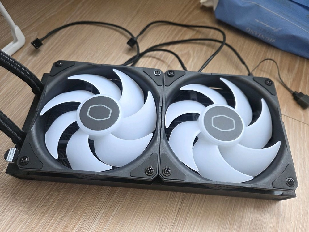 쿨러마스터 MASTERLIQUID 240 ATMOS 수냉쿨러 이미지