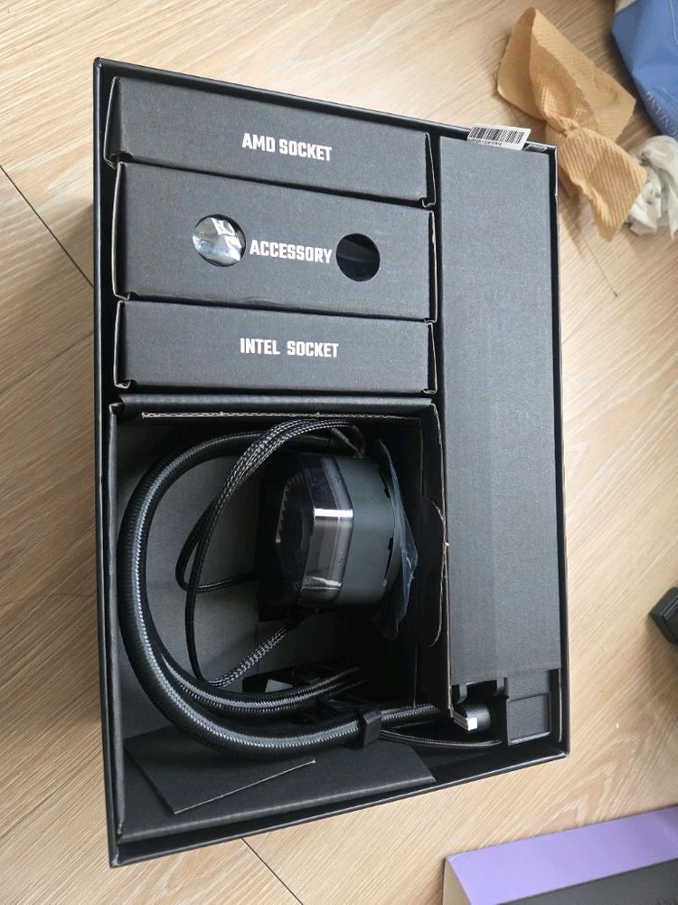 쿨러마스터 MASTERLIQUID 240 ATMOS 수냉쿨러 이미지