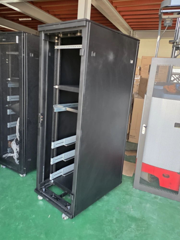 중고 POS 내진렉 37U H 1800mm x W 600mm x D 880mm 서버용 후면문없음 1개가격 택배착불 이미지