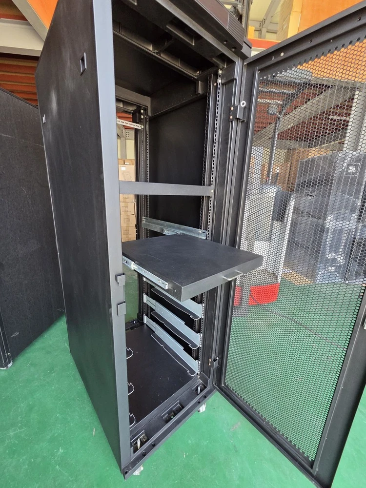 중고 POS 내진렉 37U H 1800mm x W 600mm x D 880mm 서버용 후면문없음 1개가격 택배착불 이미지
