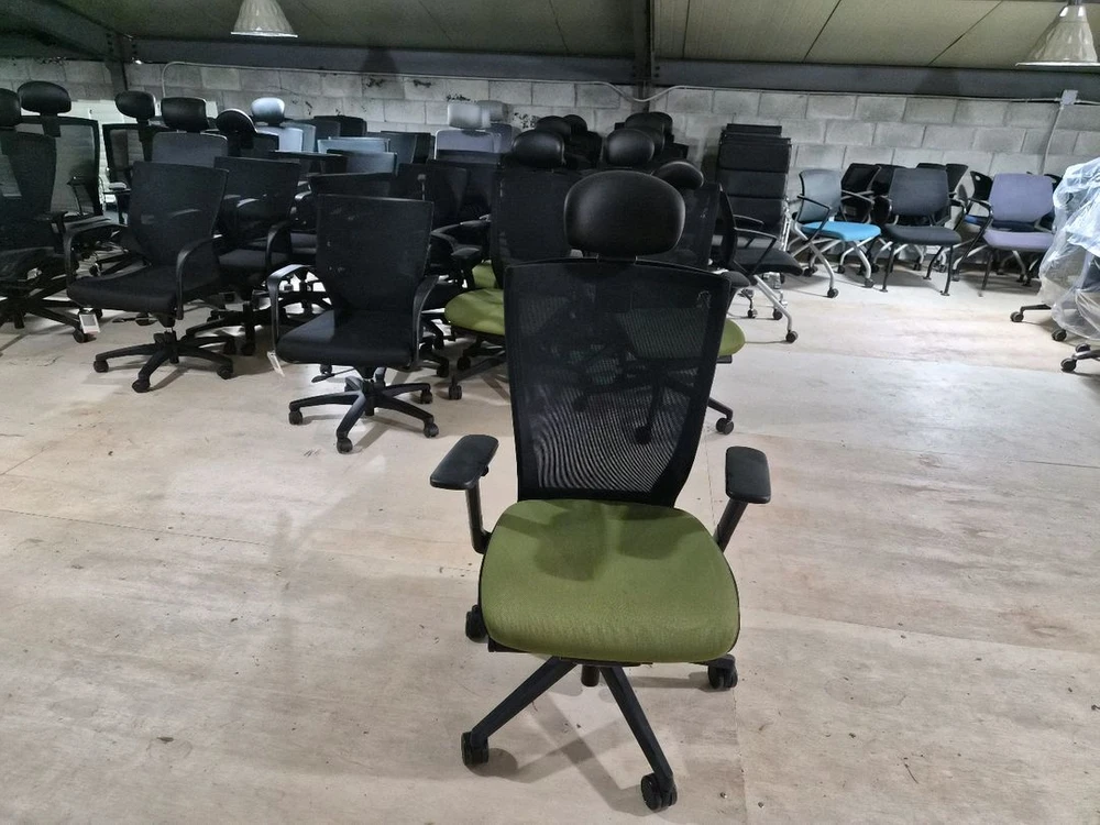 퍼시스 CH4300RAH 의자 이미지