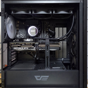 고성능 컴퓨터 i7-13700K / RTX 4070Ti 이미지