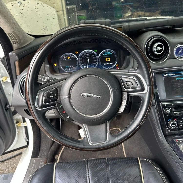 재규어 XJ 5.0 X351 / 실내 or 전장 및 외장 부품 판매합니다 이미지