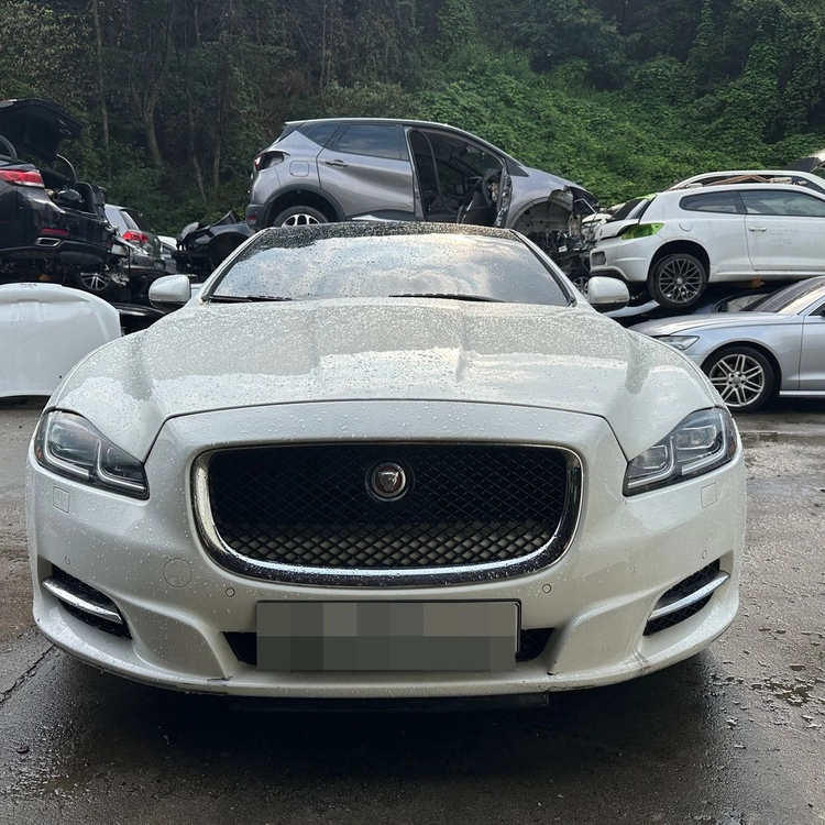 재규어 XJ 5.0 X351 / 실내 or 전장 및 외장 부품 판매합니다 이미지