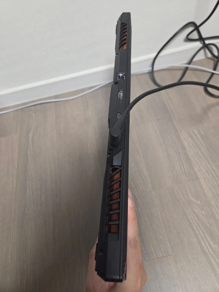 ASUS ROG Strix G 게이밍노트북 / i7 9세대 GTX1660Ti 이미지