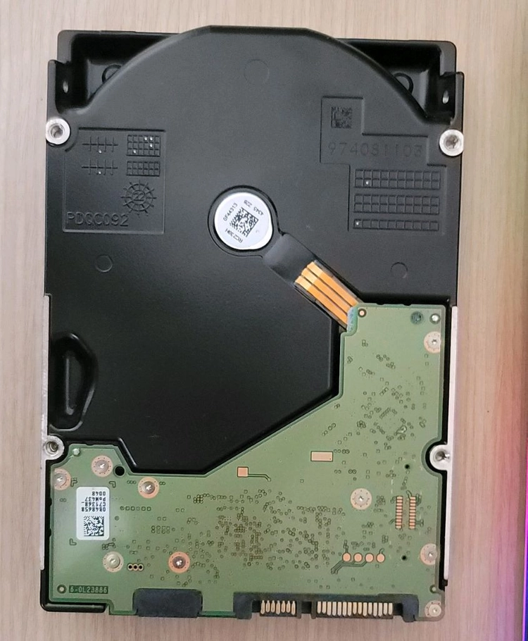 WD Ultrastar DC HC555 18TB HDD 이미지