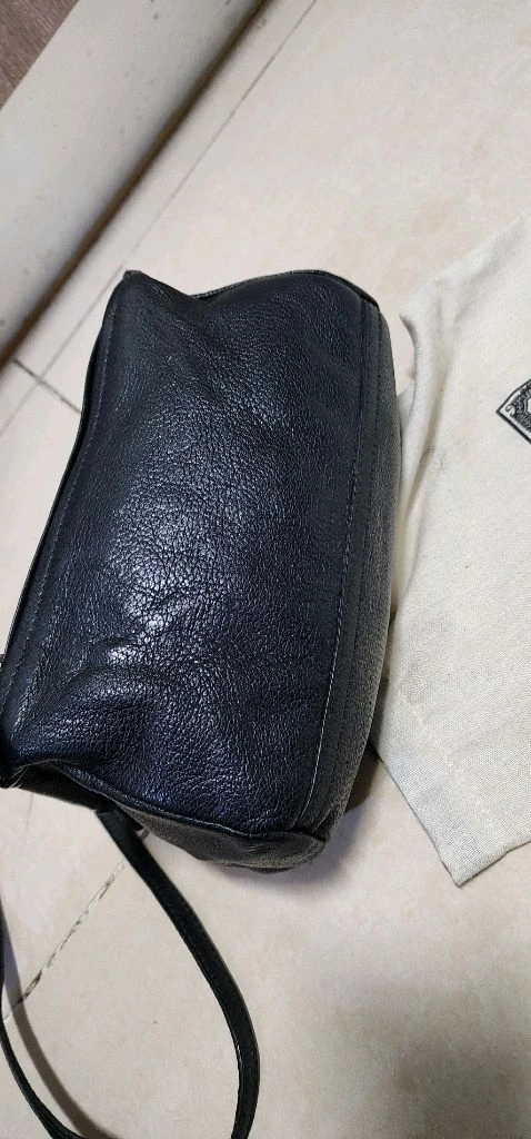 지방시 라지 판도라백 이미지