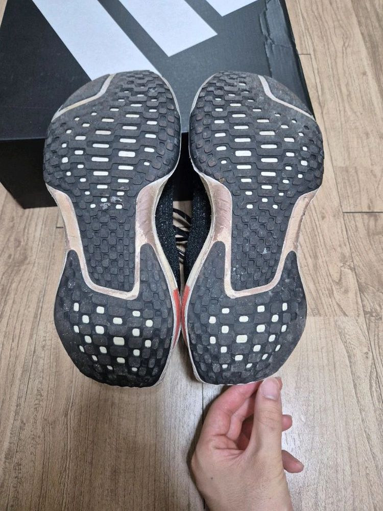 정품 나이키 런닝화 줌x 인빈서블 280 블랙 이미지