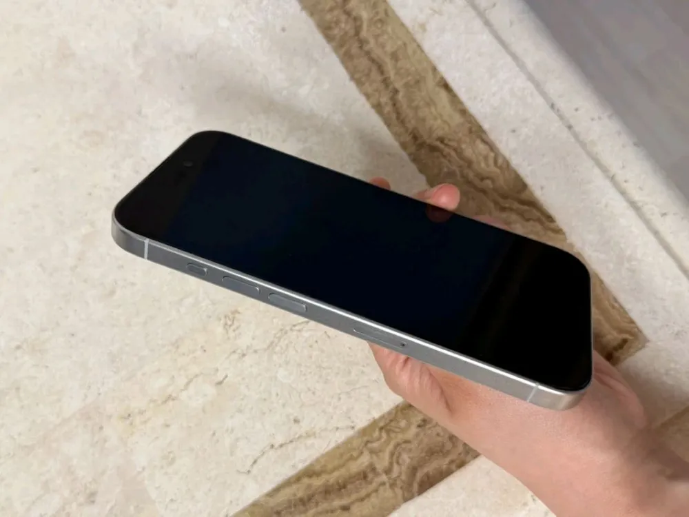 아이폰15프로 화이트256GB 이미지