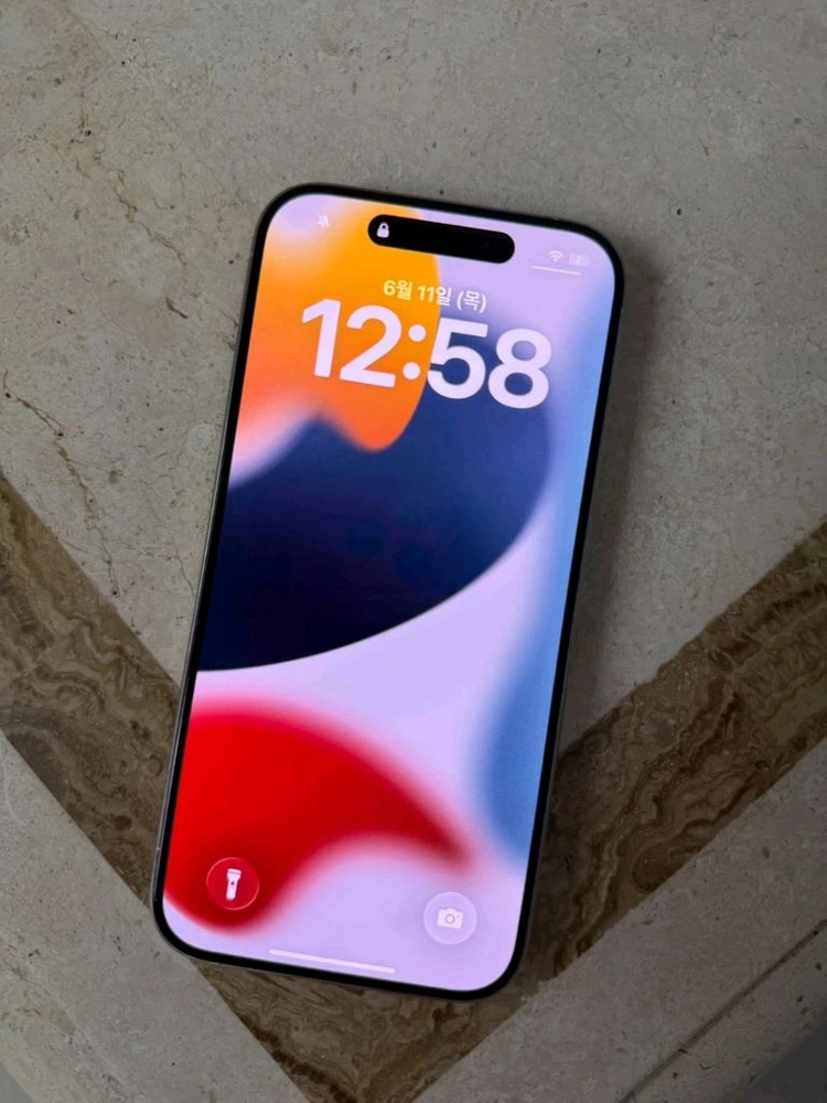 아이폰15프로 화이트256GB 이미지