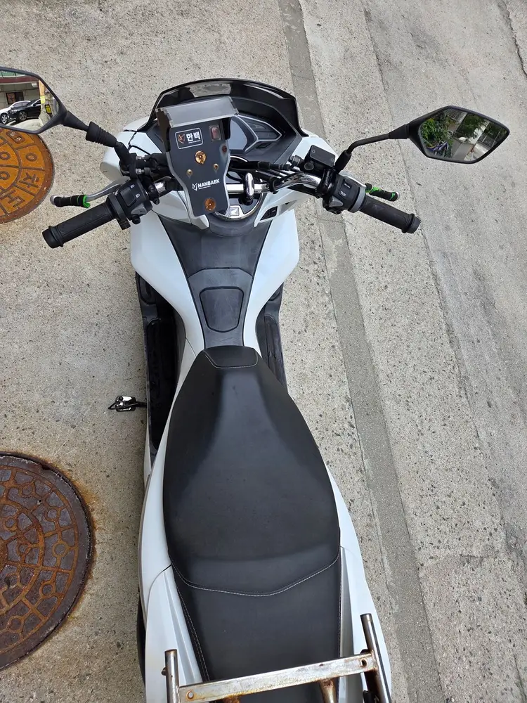 혼다 PCX 125 20년식 배달 세팅 차량 이미지
