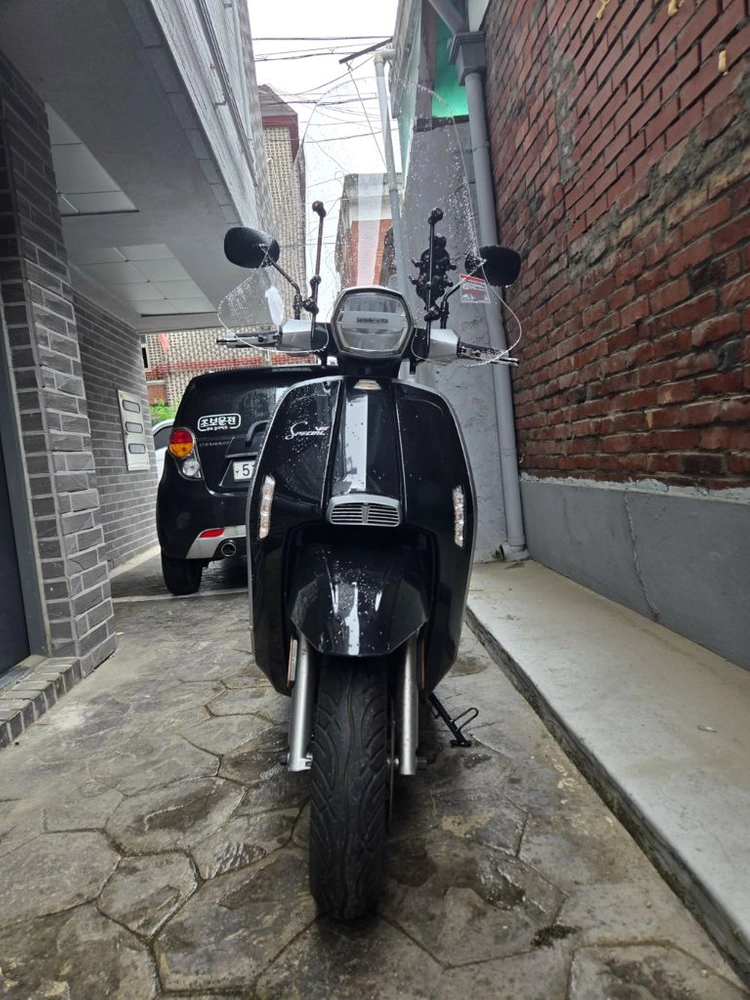 람브레타v125 19년식 블랙 25000km 이미지