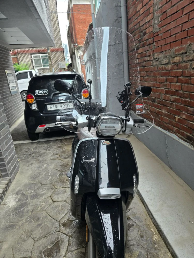 람브레타v125 19년식 블랙 25000km 이미지