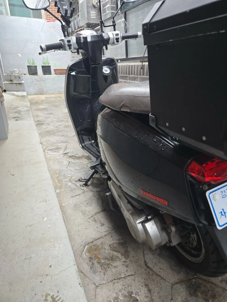 람브레타v125 19년식 블랙 25000km 이미지