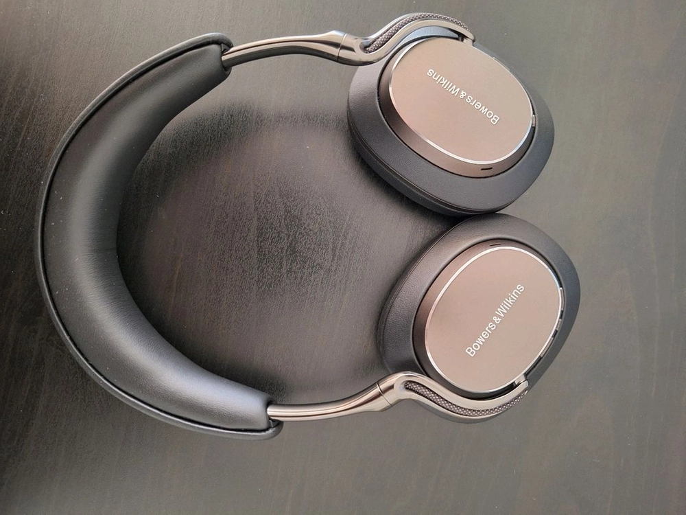 Bowers&Wilkins Px8 S2 이미지