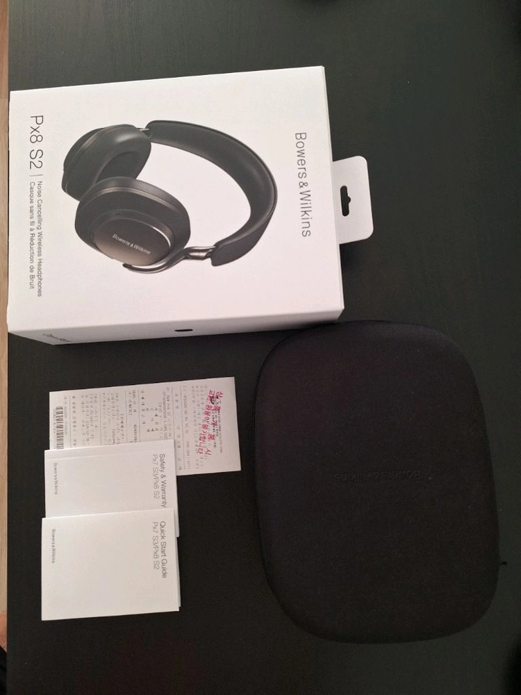 Bowers&Wilkins Px8 S2 이미지