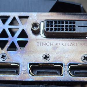 기가바이트 AORUS 지포스 GTX 1080 Ti 그래픽카드입니다 이미지
