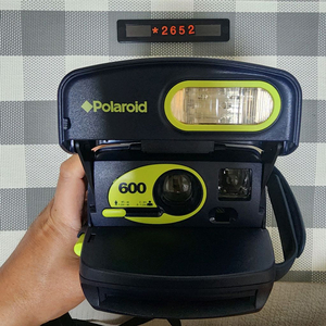 폴라로이드 600 즉석카메라 이미지