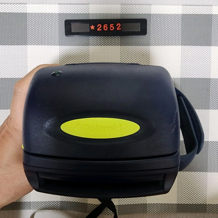 폴라로이드 600 즉석카메라 이미지