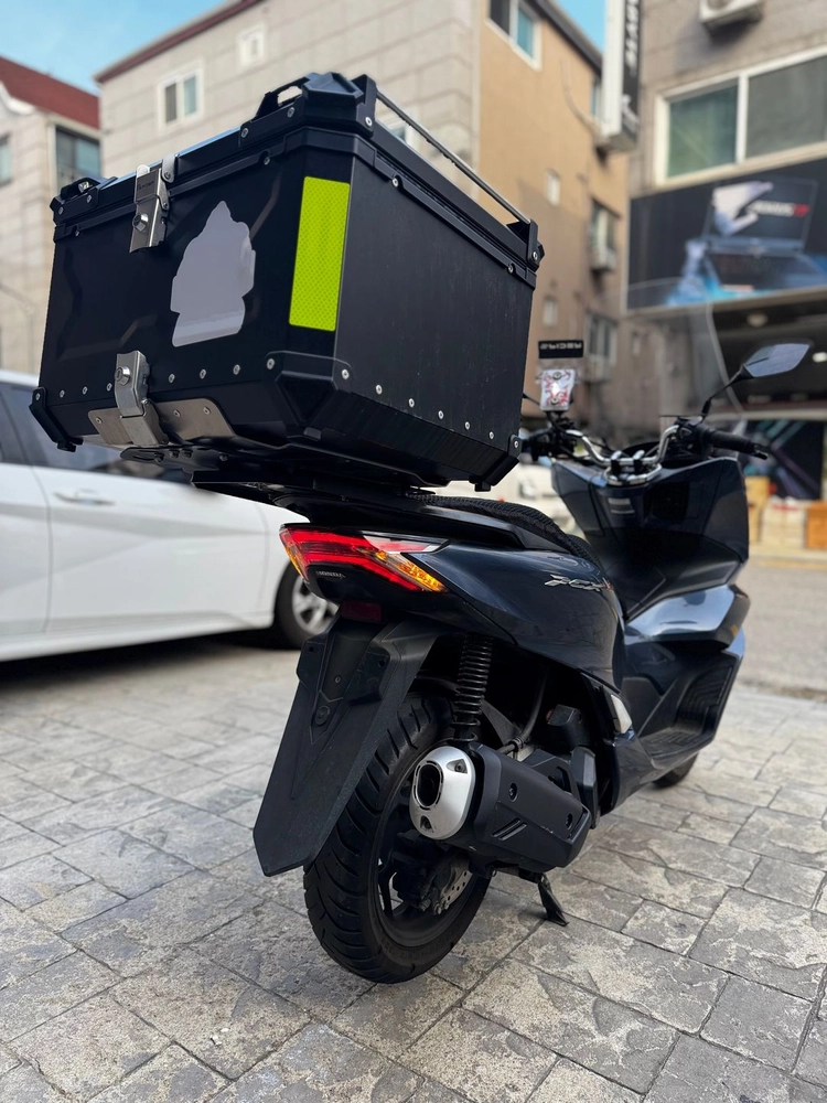 혼다 Pcx125 22년형 ABS 3만Km 판매합니다. 이미지