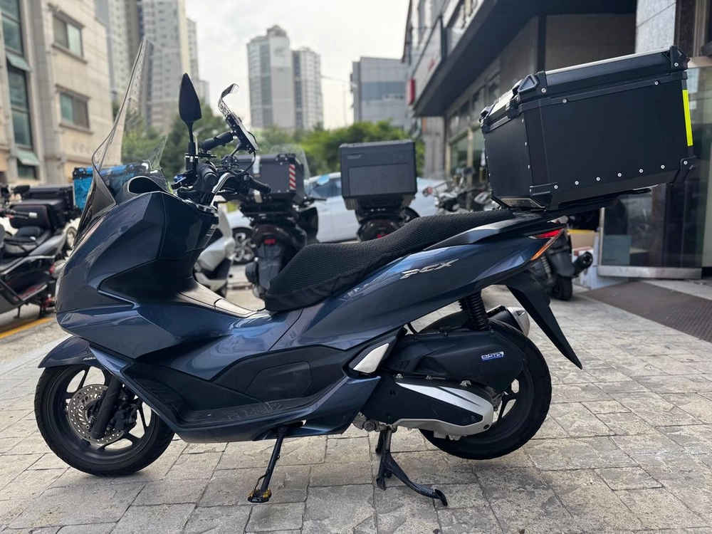 혼다 Pcx125 22년형 ABS 3만Km 판매합니다. 이미지