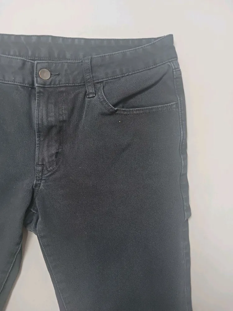[32] 유니클로 스키니핏 컬러스테인 틴티드 블랙 진 청바지 이미지