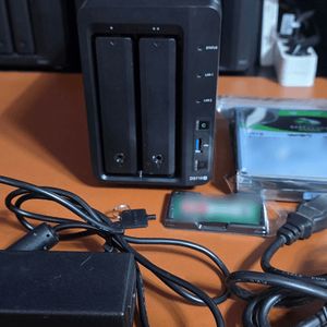 시놀로지 DS718+ 정품램4G 업그레이드+ 시게이트 10테라 이미지
