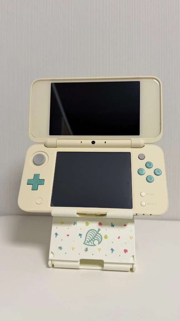 닌텐도 New 2DS XL 동물의 숲 에디션 판매합니다.(민트급) 이미지