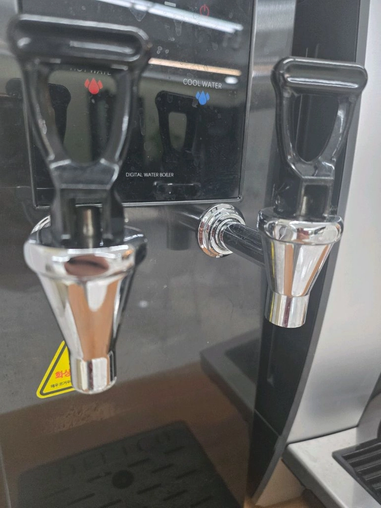 델리코 핫 워터 디스펜서 이미지