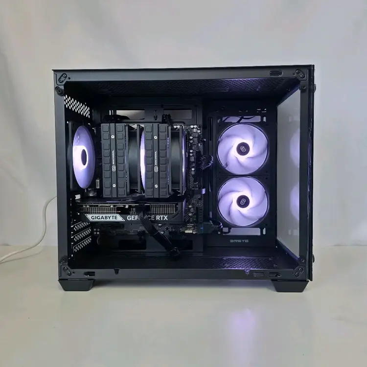 7800X3D 5060Ti 32GB 고사양 게이밍 컴퓨터 이미지