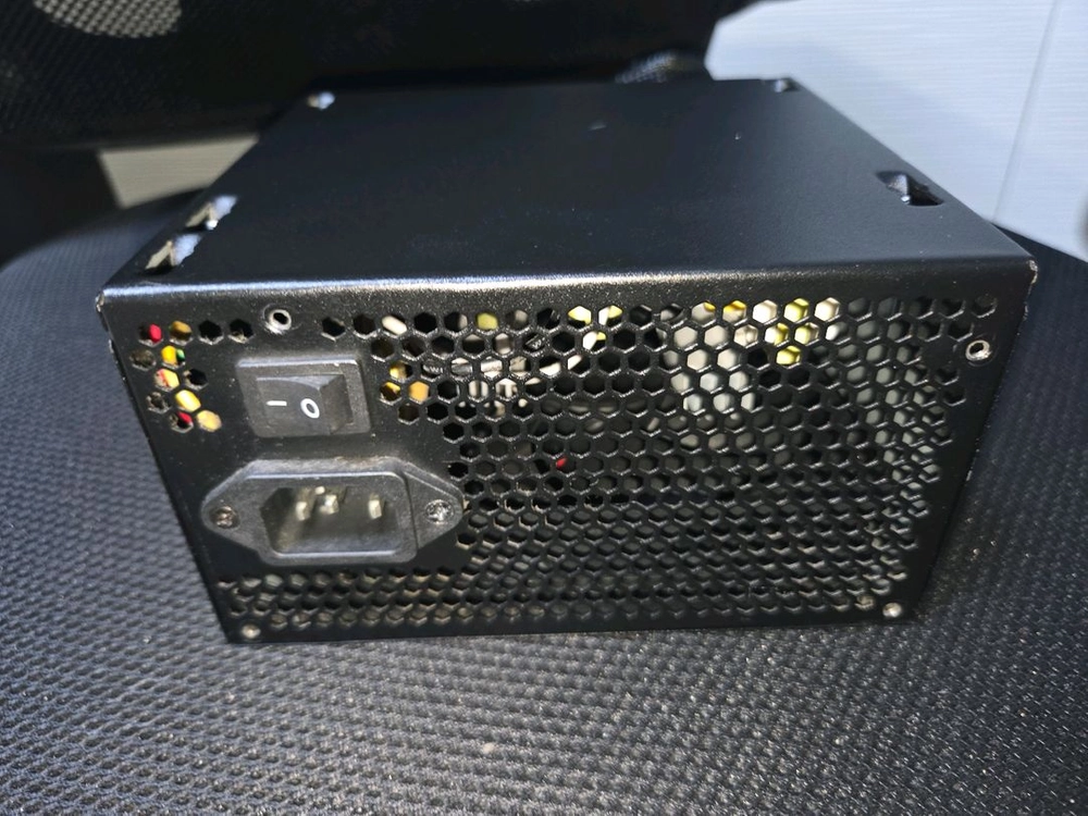 500W 컴퓨터 파워서플라이 이미지