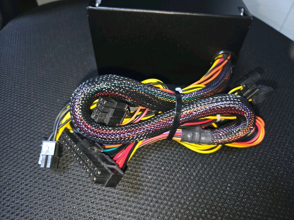 500W 컴퓨터 파워서플라이 이미지