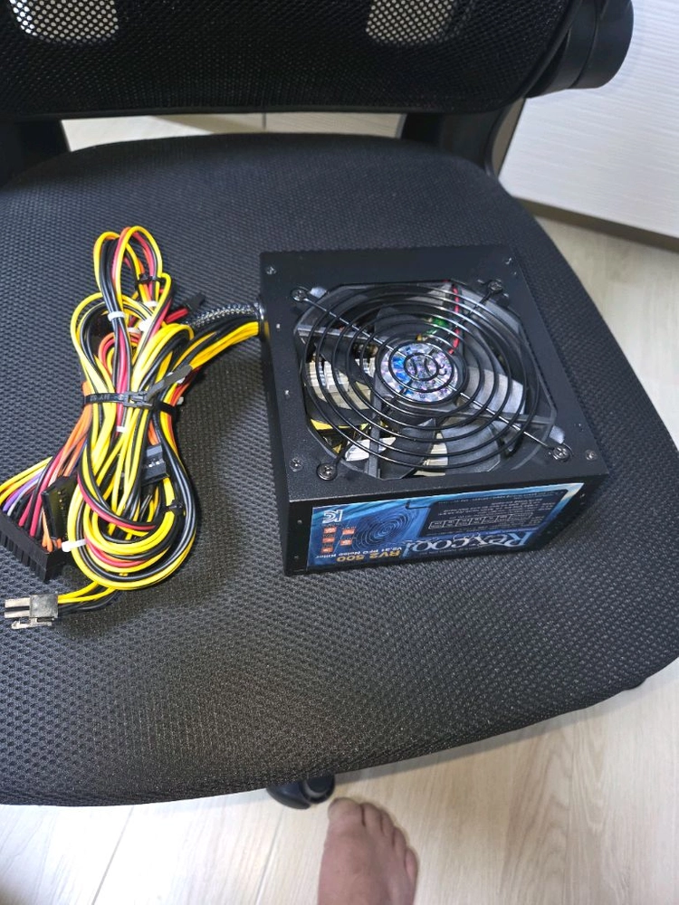 500W 컴퓨터 파워서플라이 이미지