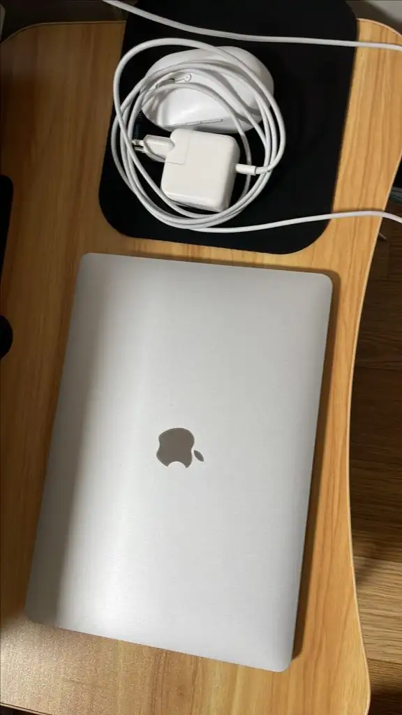 노트북 M1칩 8GB/256GB 이미지