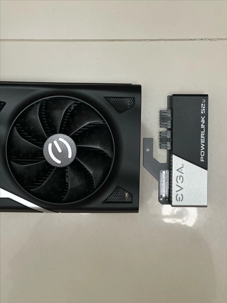 EVGA 3090ti KINGPIN 한정판 풀박스 판매합니다 이미지
