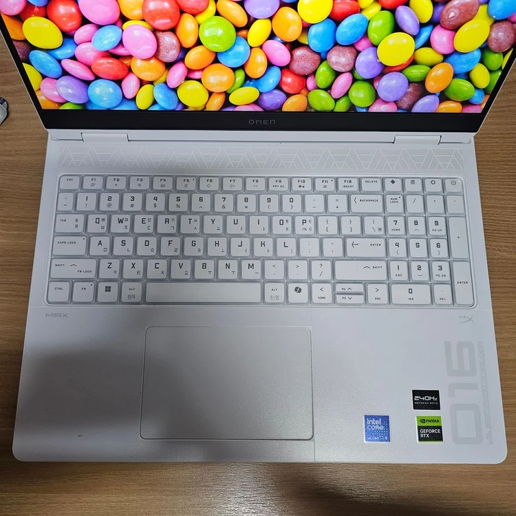 HP 오멘 맥스(MAX) RTX 5090 게이밍 노트북 16인치 팝니다. 이미지
