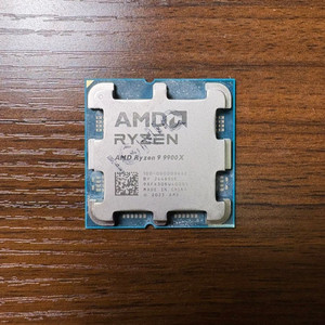 AMD 라이젠9 9900X CPU 이미지