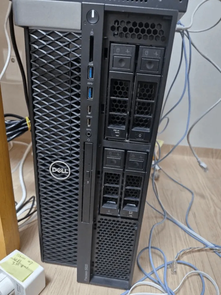 Dell Precision 5820T 데스크탑 워크스테이션 PC 램 96기가 이미지
