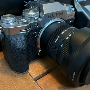 후지필름 X-T4 실버 + 시그마 18-50mm 렌즈 + 악세서리 일괄