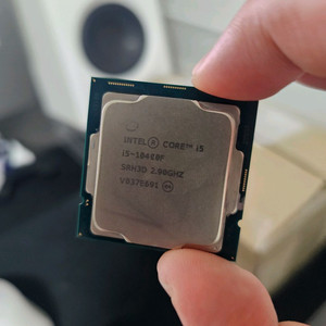 인텔 코어 i5-10400F CPU 이미지