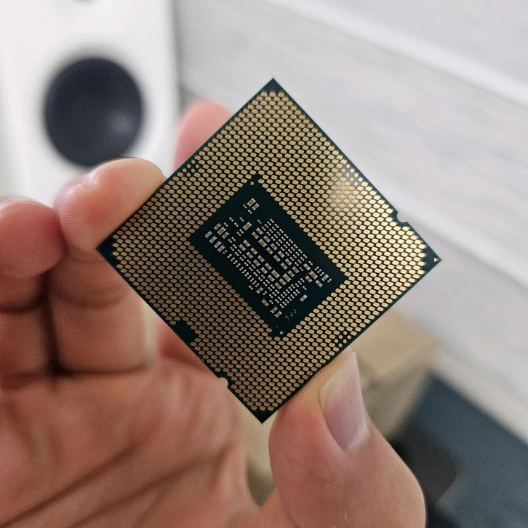 인텔 코어 i5-10400F CPU 이미지